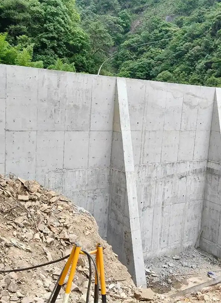 焦作温县重力式挡土墙