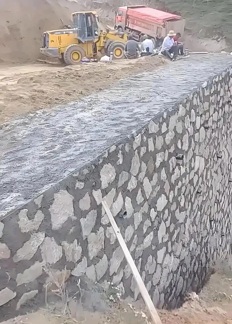 焦作温县边坡加固
